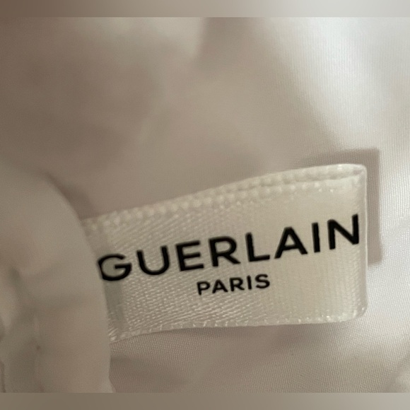GUERLAIN PARIS WOMAN POUCH WHITE NWT🌟🌟🌟 - Picture 7 of 9